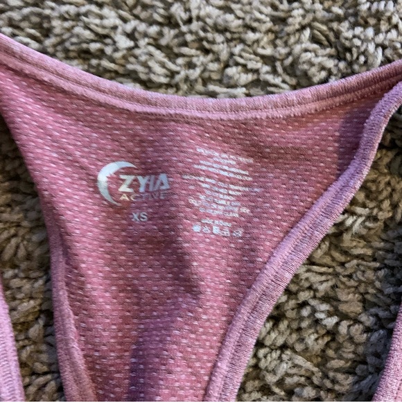 Zyia tank top size XS - Picture 3 of 3